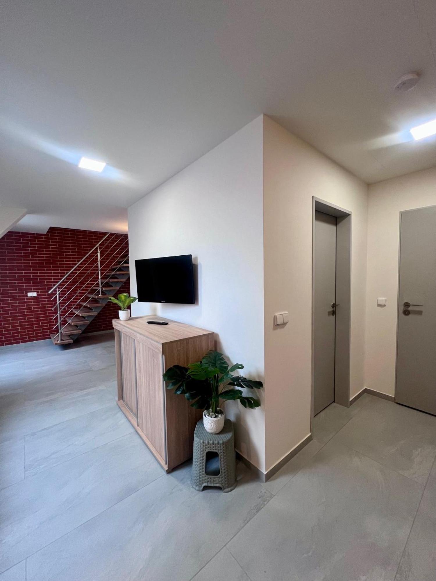 Ubytovani Zatisi 2 ออลอโมตซ์ ภายนอก รูปภาพ